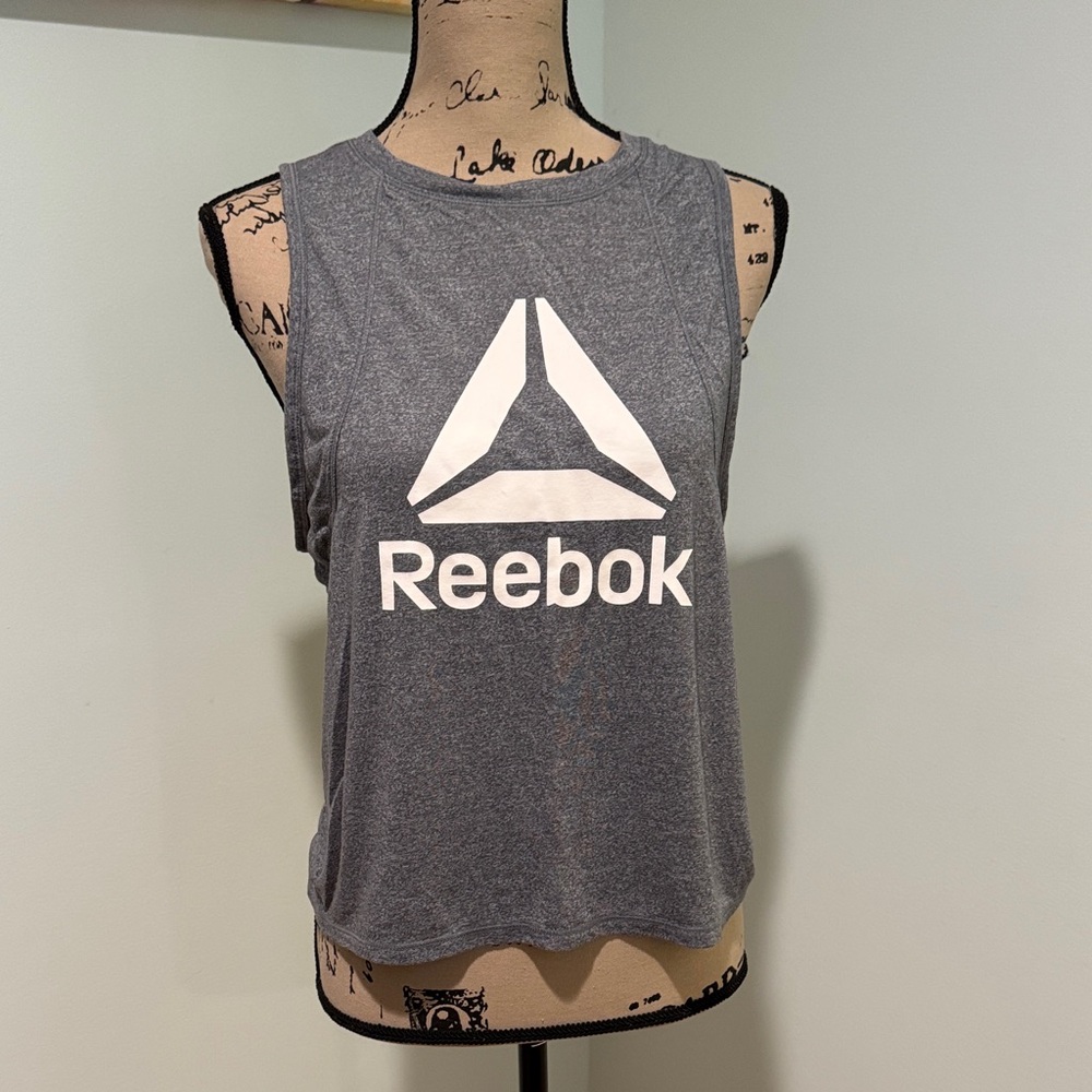 Reebok Women's Gray Tank Top size medium